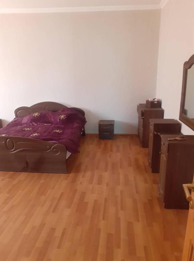 Maka'S Guesthouse Tionety Екстер'єр фото